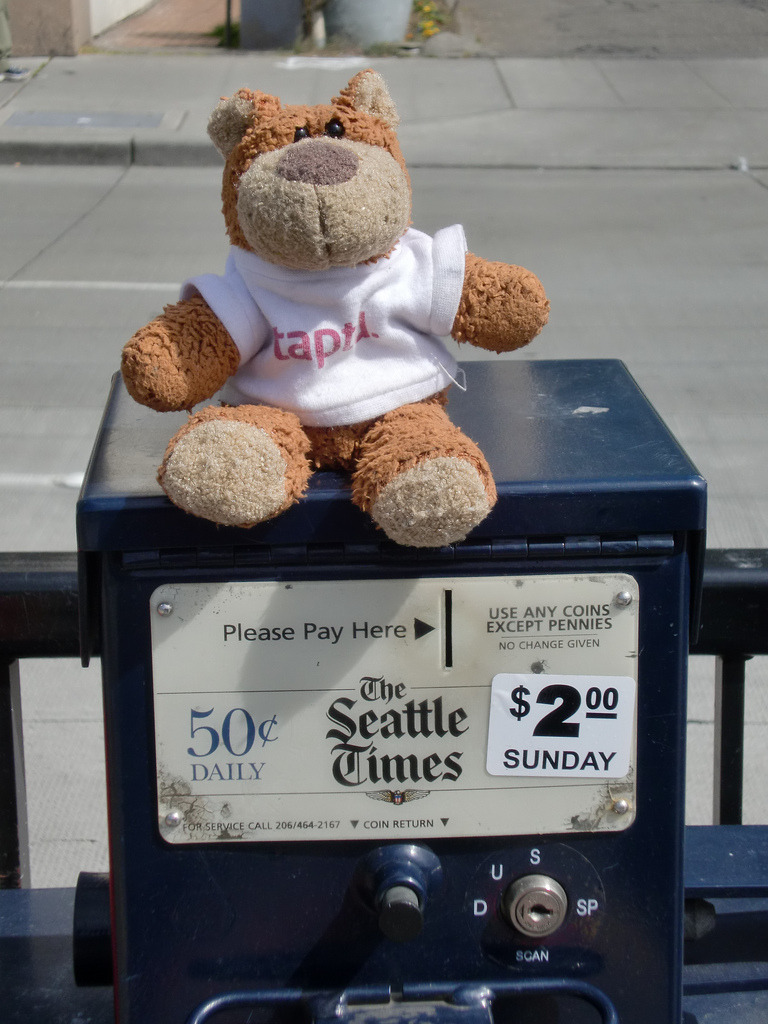 Bearaptu in Seattle Bearaptu went on a small trip with Uki and Su to Seattle and then San Francisco. You can tell he liked them because he didn’t eat them.